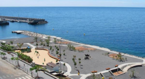 Un lujoso duplex en Radazul en primera linea de playa y con parking propio